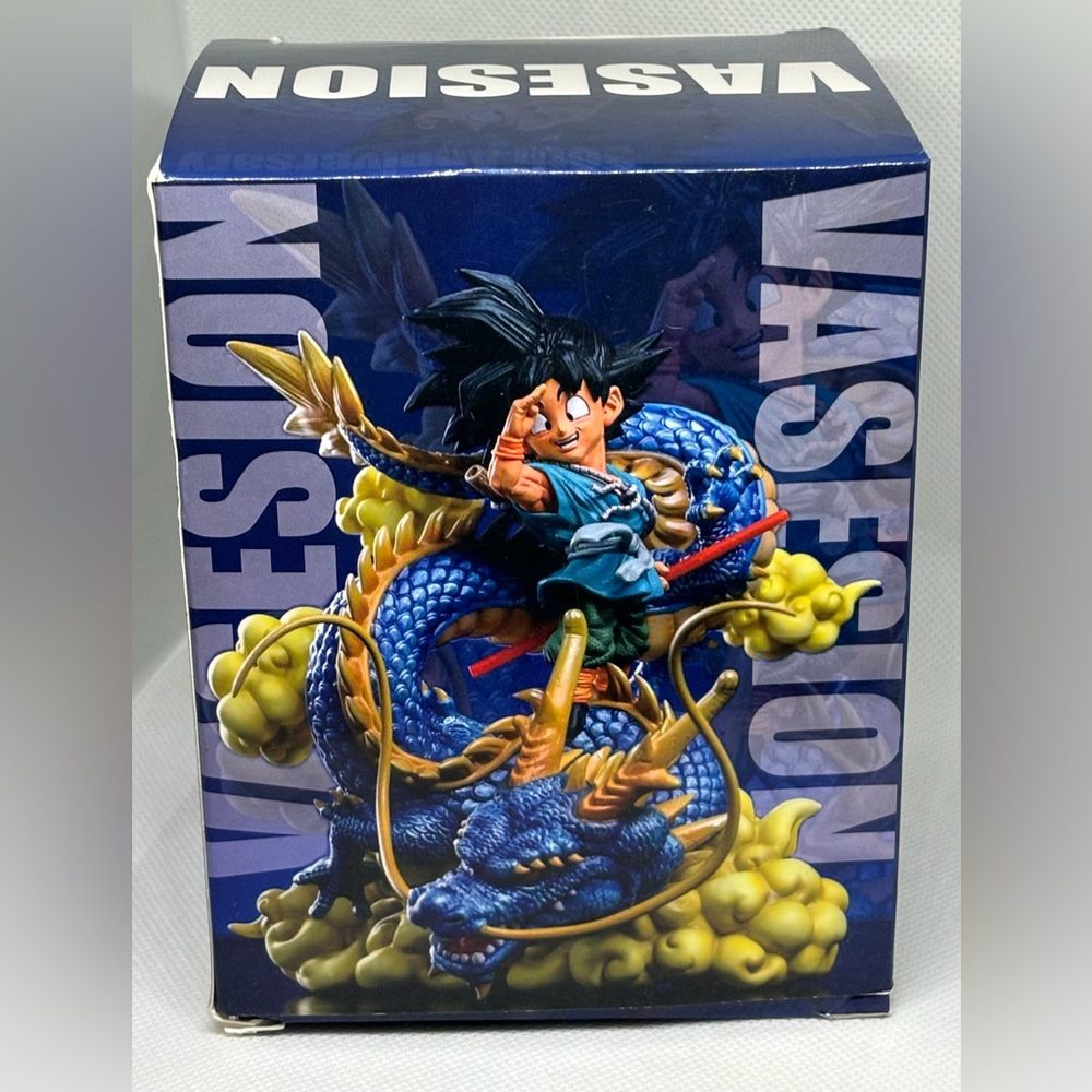 Dragon Ball Son Goku in Blue GI on Mystical Blue Shenron Vasesion Figure NIB